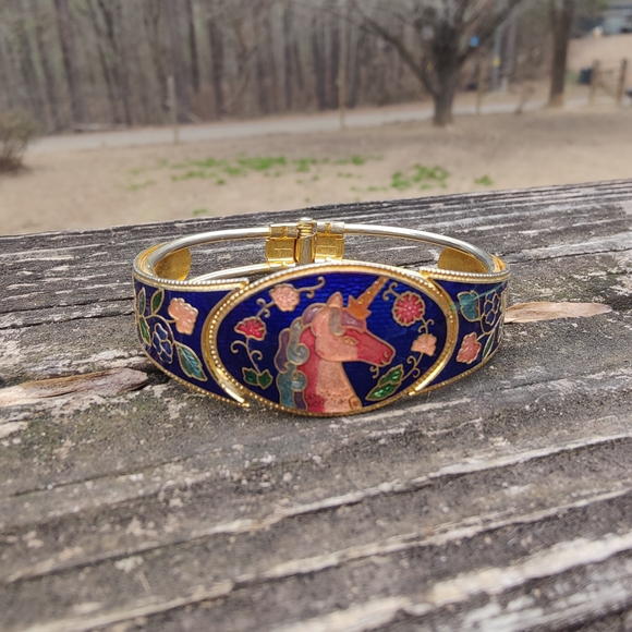🦄 Vintage Cloisonne Unicorn Clamper Bracelet - Picture 8 of 8